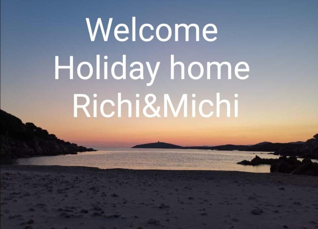 Casa Vacanze Richi&Michi Chia Villa Eksteriør billede