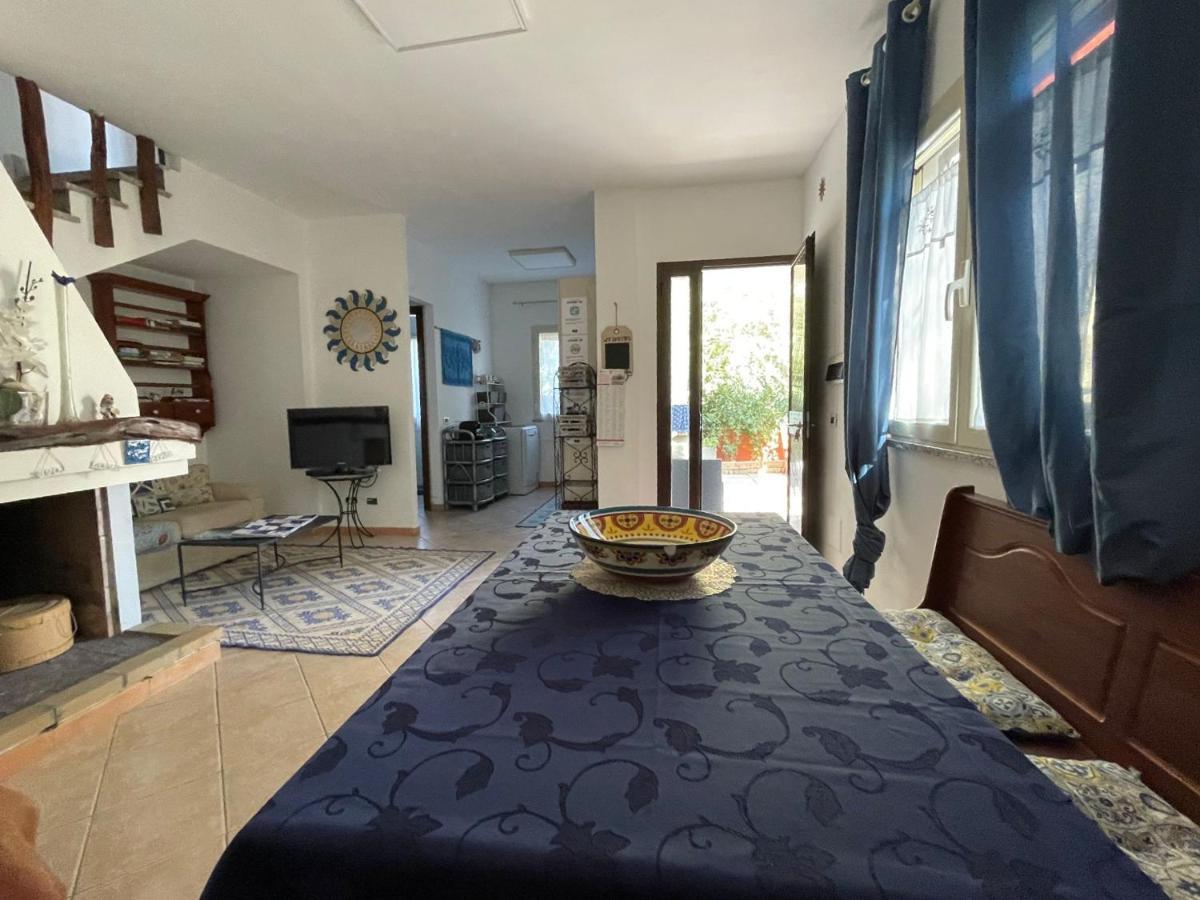 Casa Vacanze Richi&Michi Chia Villa Eksteriør billede